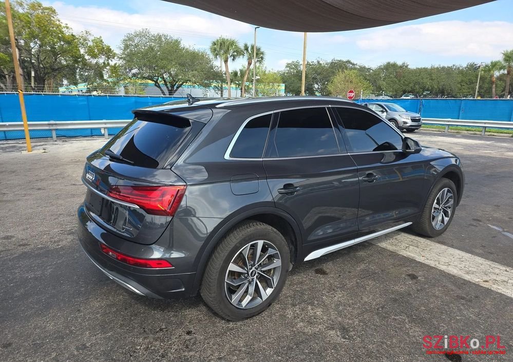 2021' Audi Q5 S Tronic photo #2