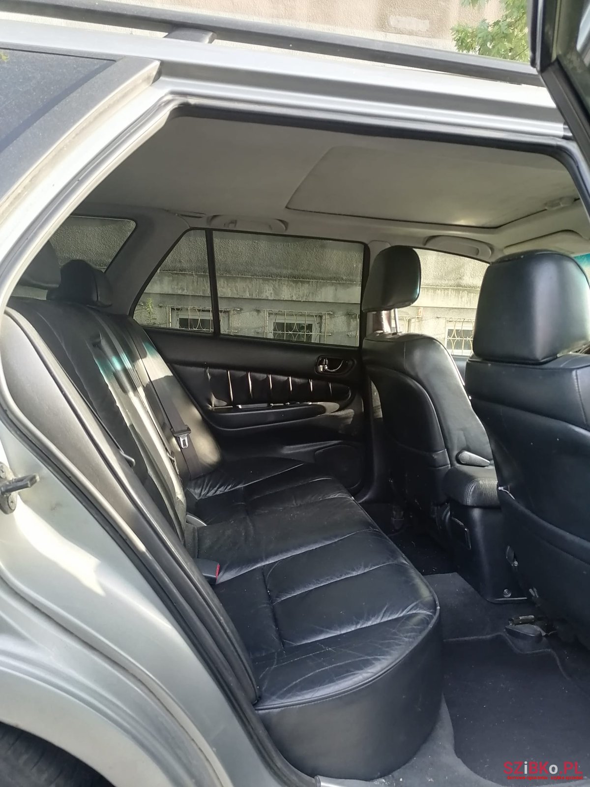 2000' Mitsubishi Galant photo #1