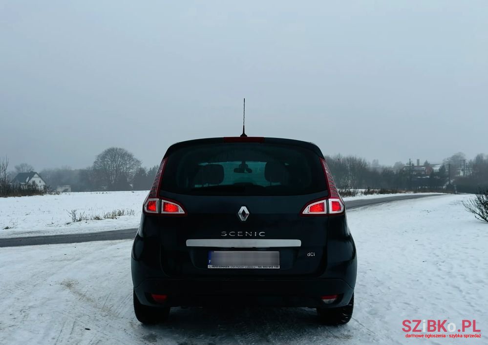 2009' Renault Scenic photo #4