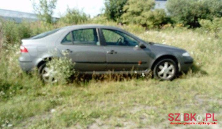 2004' Renault Laguna photo #1