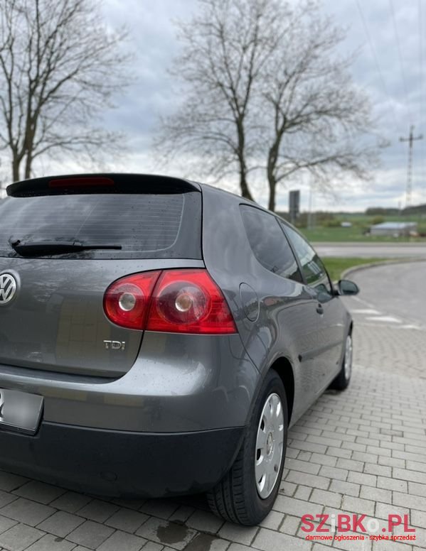 2005' Volkswagen Golf photo #5
