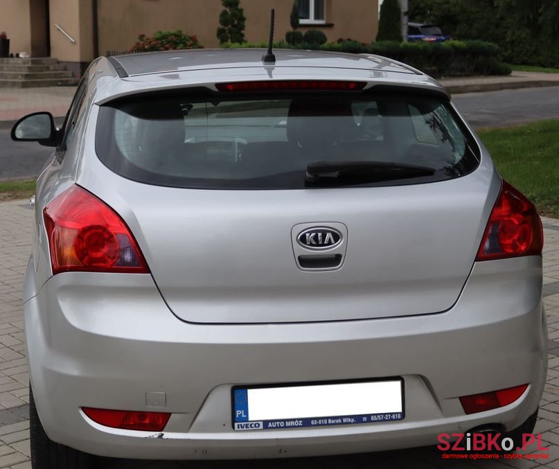 2008' Kia Ceed photo #4