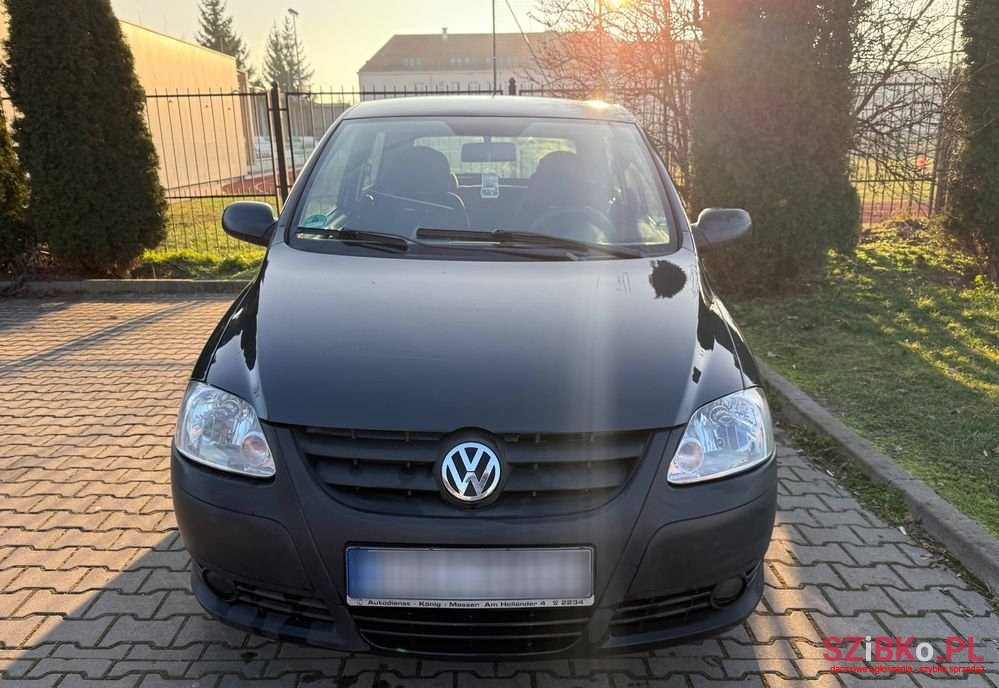 2010' Volkswagen Fox 1.2 photo #1