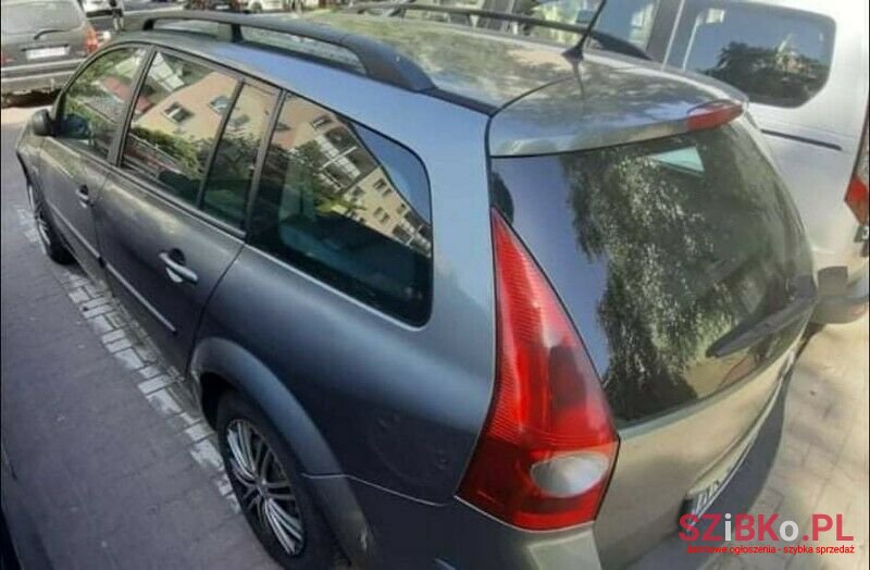 2005' Renault Megane photo #3