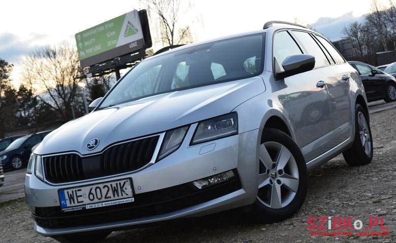 2019' Skoda Octavia photo #2