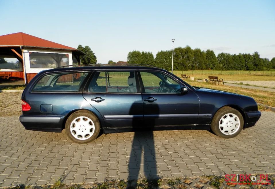 2000' Mercedes-Benz Klasa E photo #5