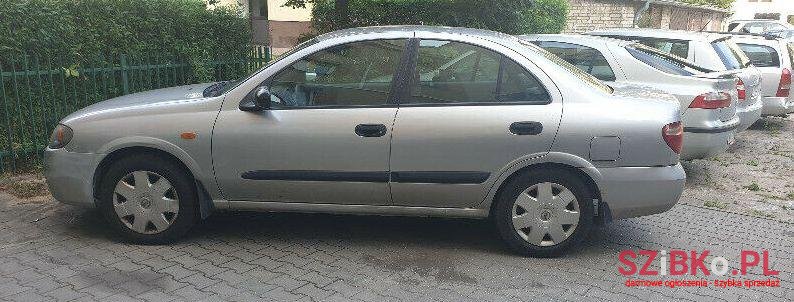 2003' Nissan Almera photo #1