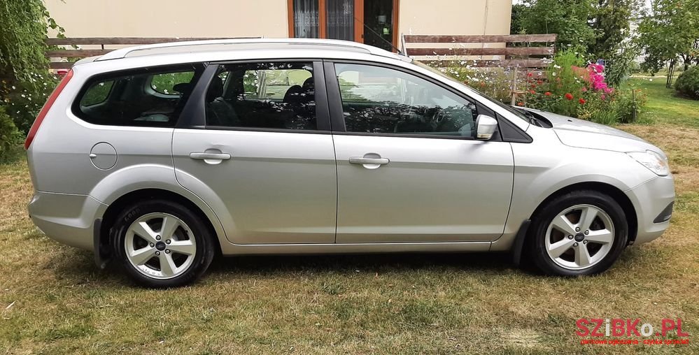 2010' Ford Focus 1.6 Tdci Ambiente photo #3