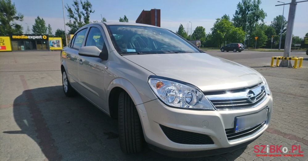 2008' Opel Astra Iii 1.6 Enjoy photo #4