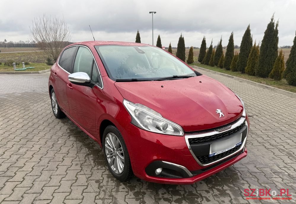 2015' Peugeot 208 1.2 Puretech Allure photo #5