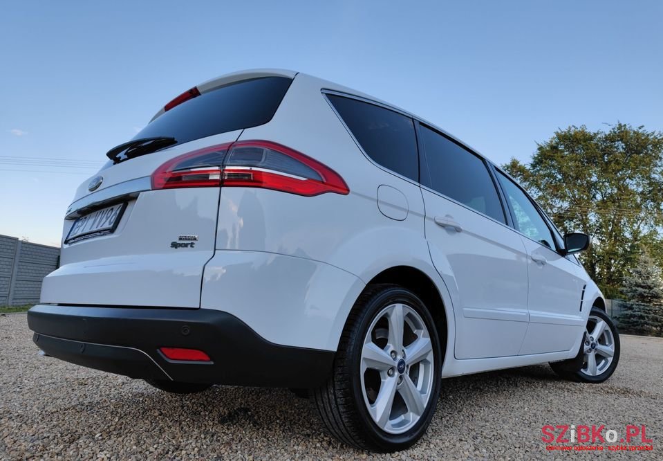 2010' Ford S-Max photo #5