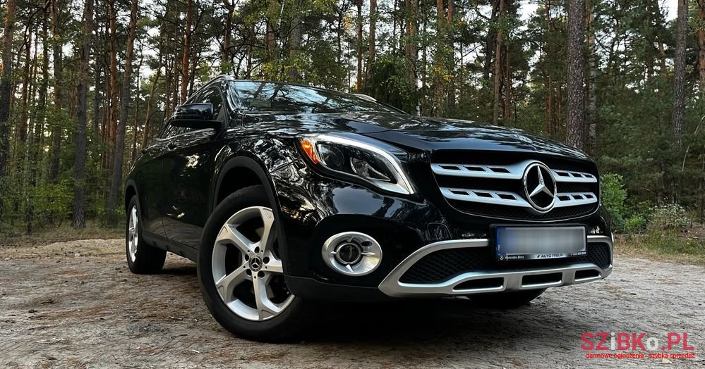 2018' Mercedes-Benz GLA photo #2