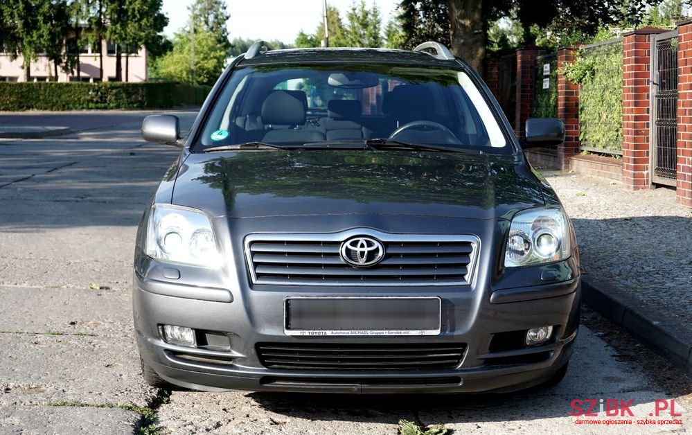 2006' Toyota Avensis 1.8 Vvt-I Combi Sol photo #3