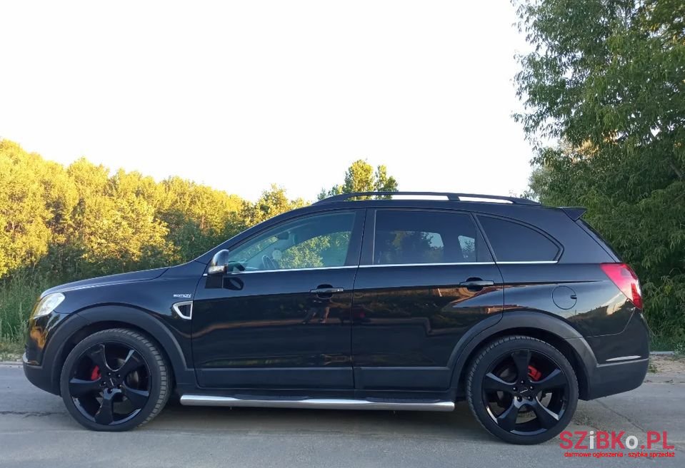 2010' Chevrolet Captiva photo #2