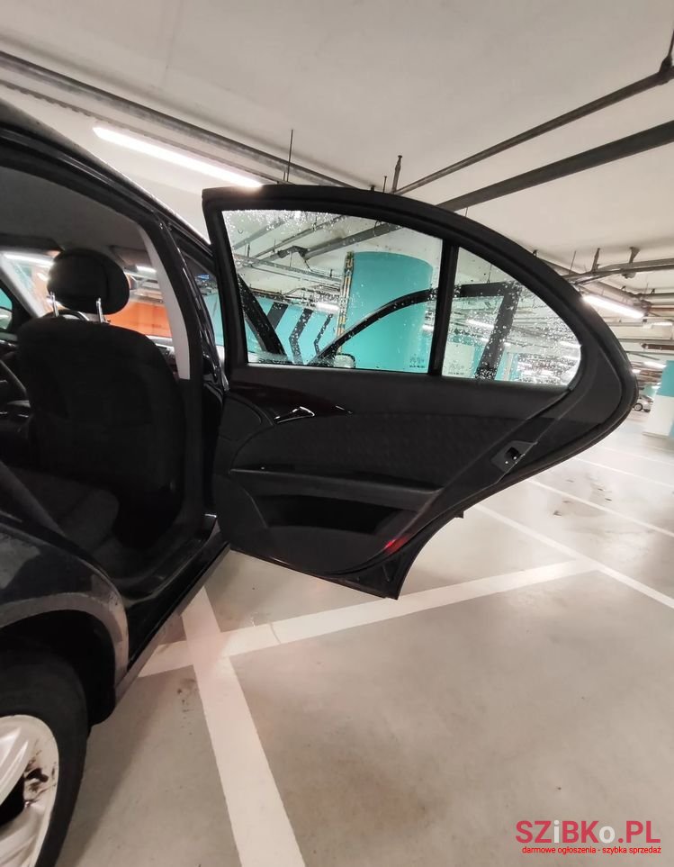 2003' Mercedes-Benz E-Class 240 Elegance photo #5