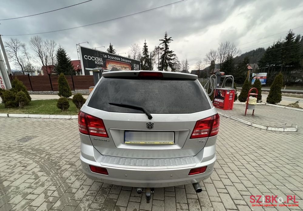 2010' Dodge Journey 2.0 Crd R/T photo #4