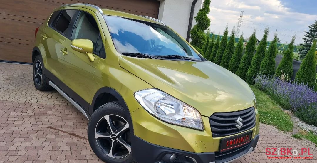 2014' Suzuki Sx4 S-Cross photo #1