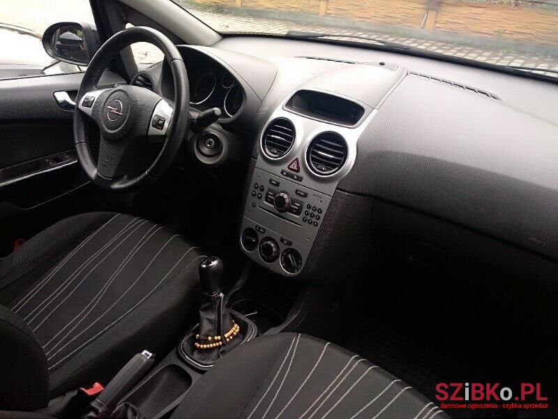 2010' Opel Corsa photo #3
