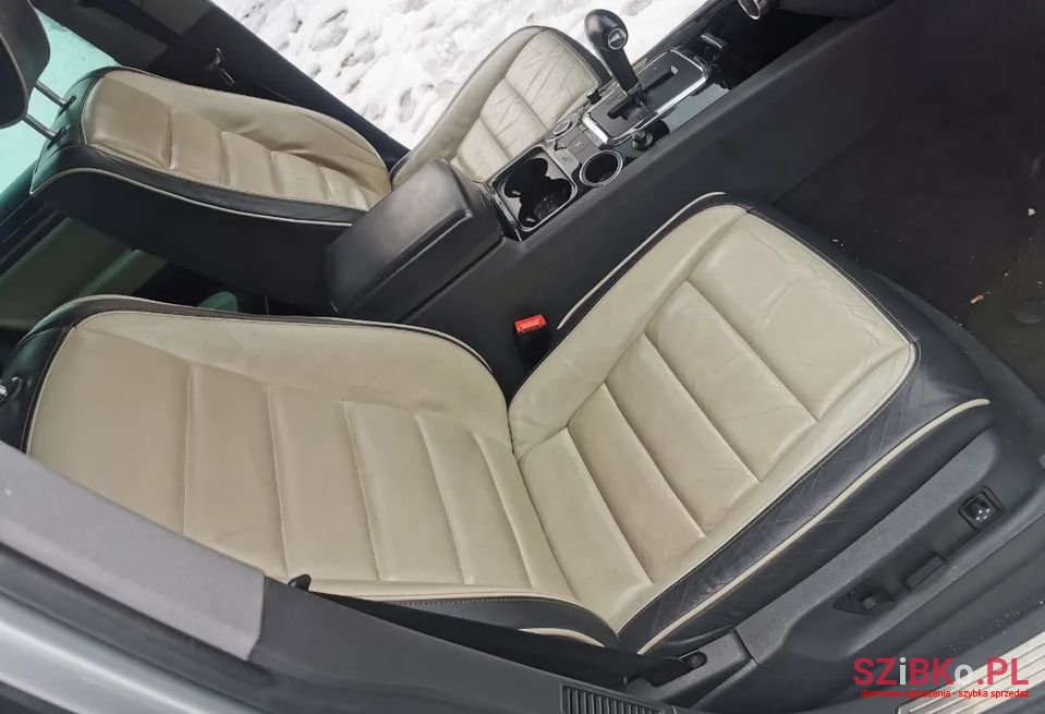 2006' Volkswagen Touareg photo #6