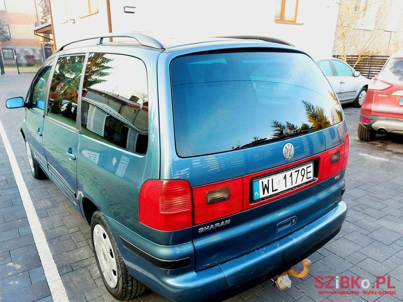 2002' Volkswagen Sharan photo #6