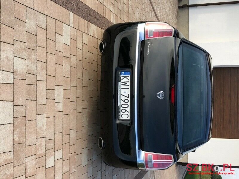 2013' Lancia Thema photo #5