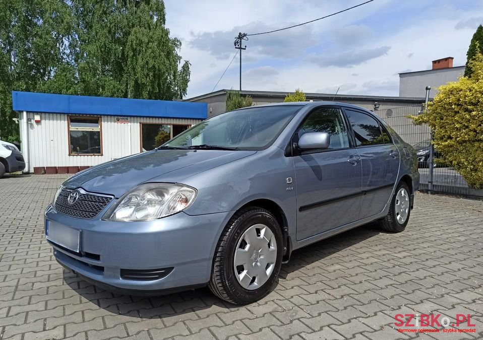 2002' Toyota Corolla photo #1