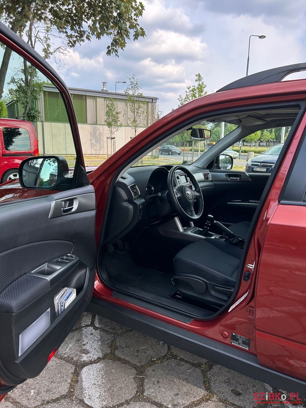 2011' Subaru Forester photo #4