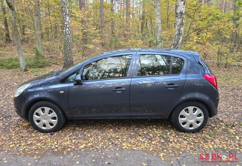 2008' Opel Corsa photo #2
