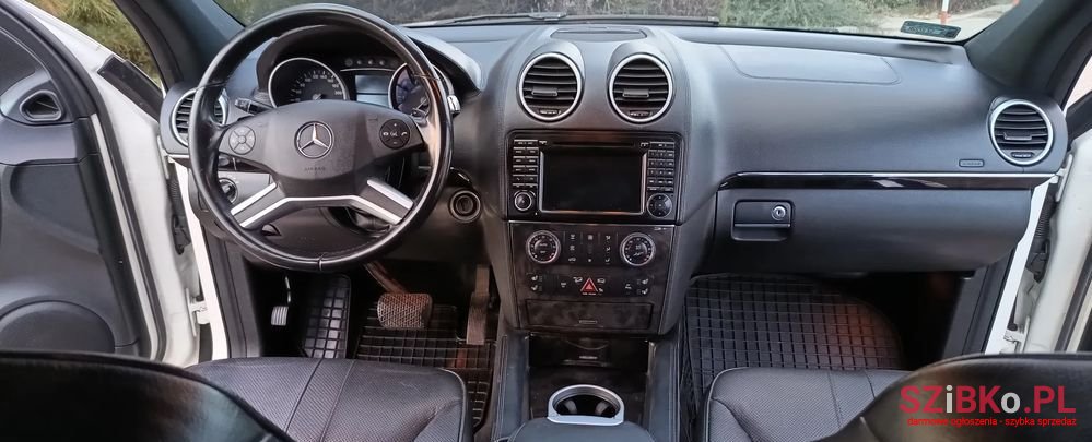 2009' Mercedes-Benz Ml 350 Cdi 4-Matic photo #3