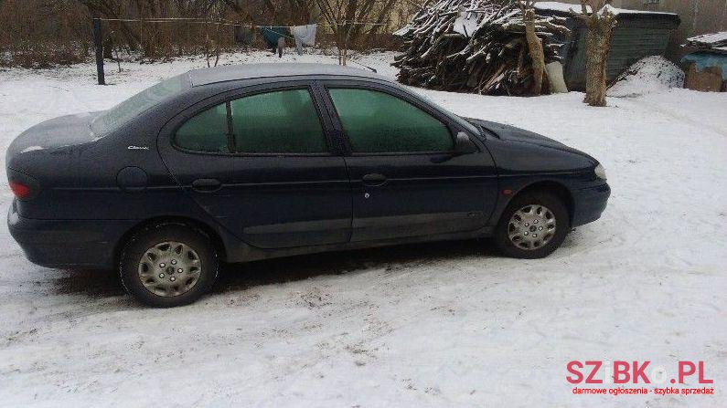 1999' Renault Megane photo #3