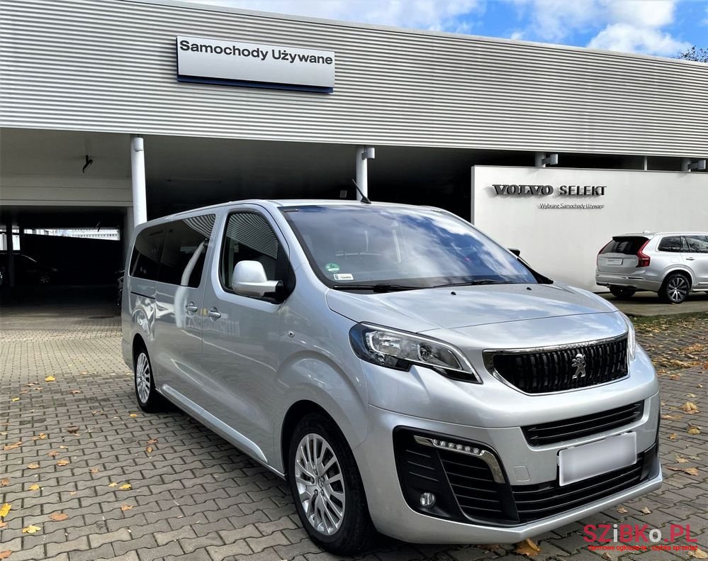 2018' Peugeot Traveller photo #2