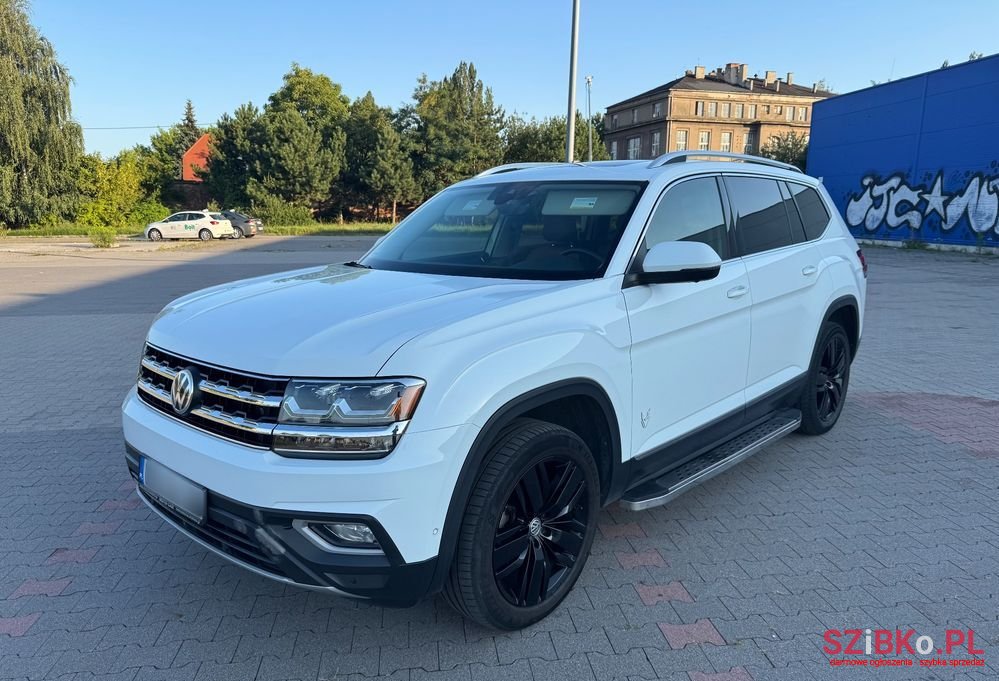 2019' Volkswagen Atlas photo #1