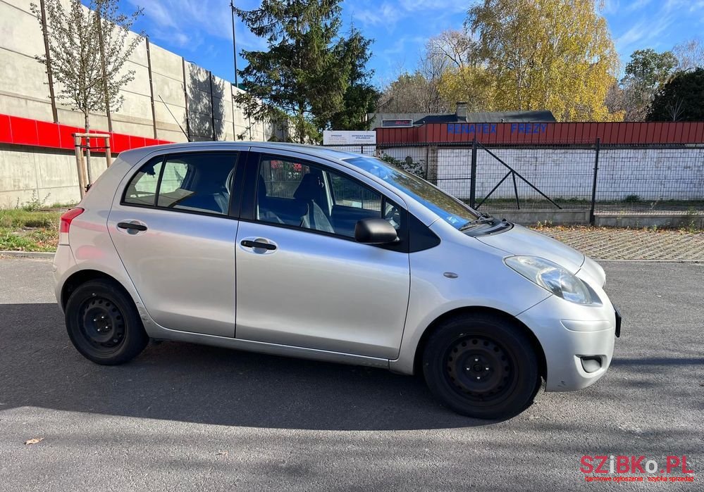 2010' Toyota Yaris 1.33 2010 photo #4