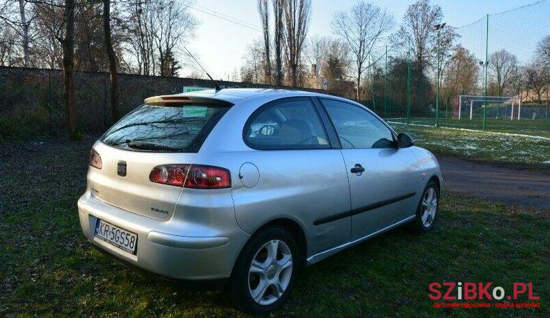 2005' SEAT Ibiza photo #1
