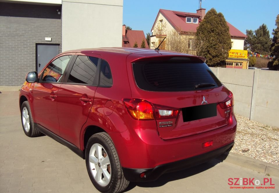 2013' Mitsubishi ASX photo #5