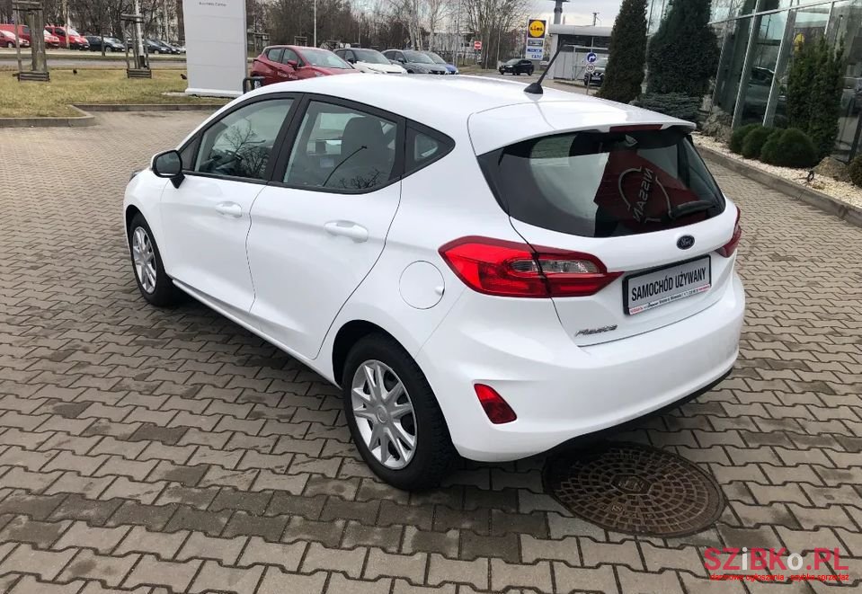 2017' Ford Fiesta photo #3