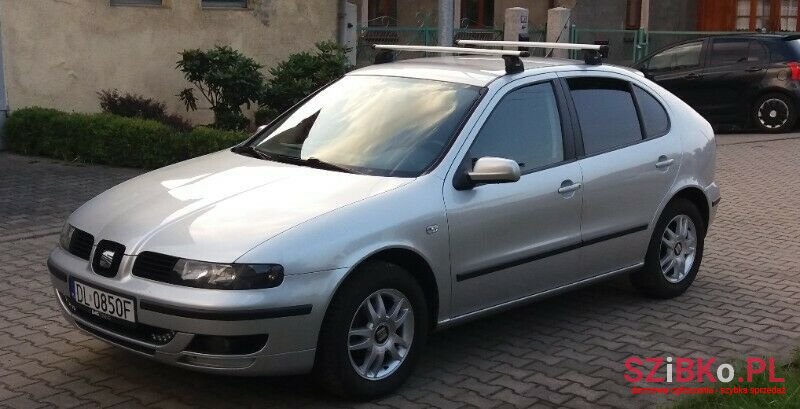 2002' SEAT Leon photo #1