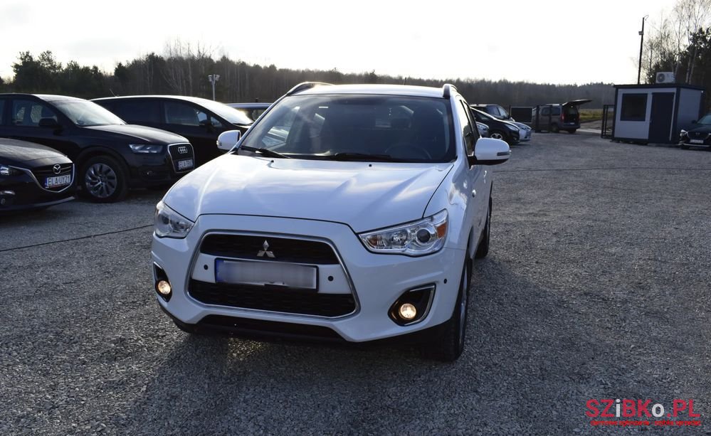 2015' Mitsubishi ASX photo #1
