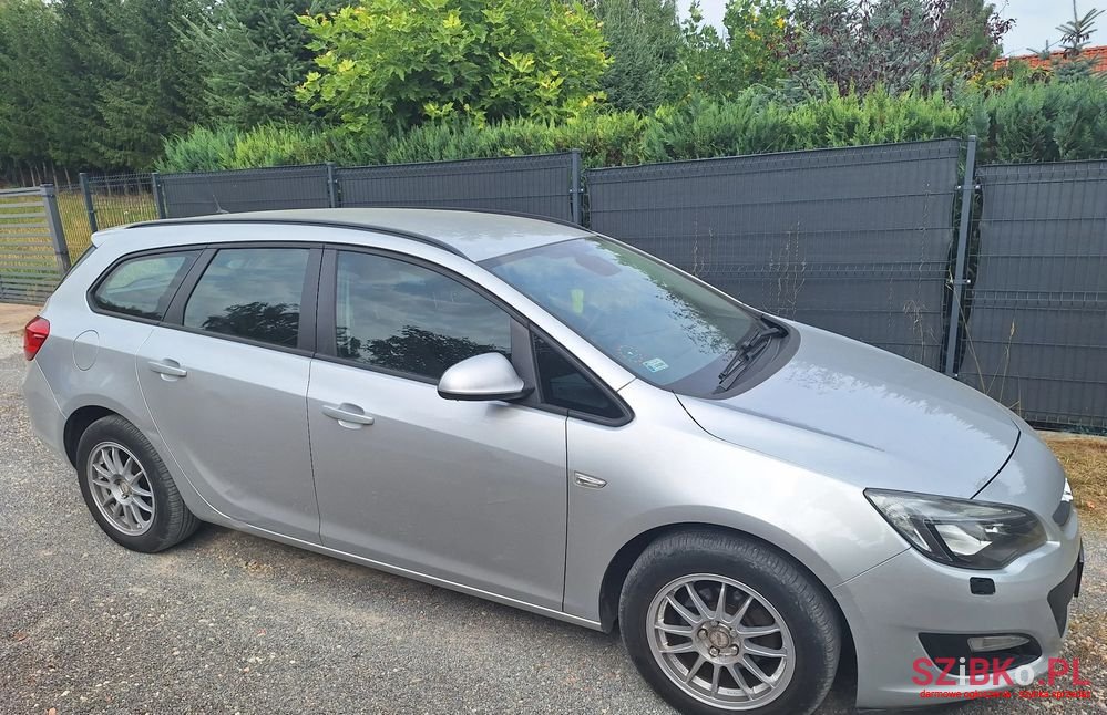 2012' Opel Astra Iv 1.4 T Sport photo #3