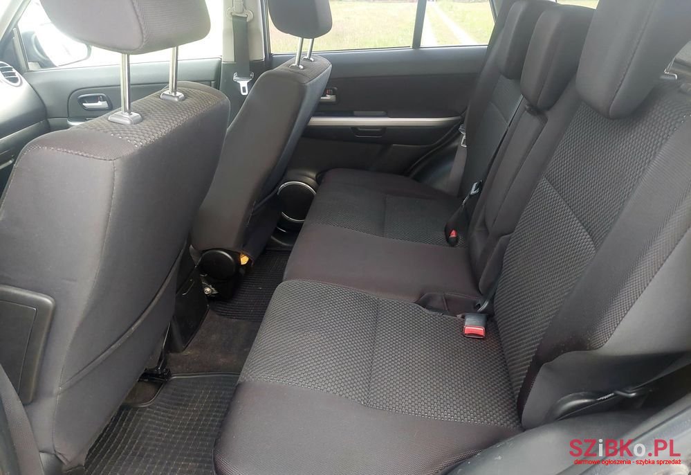 2009' Suzuki Grand Vitara 2.0 Comfort photo #4