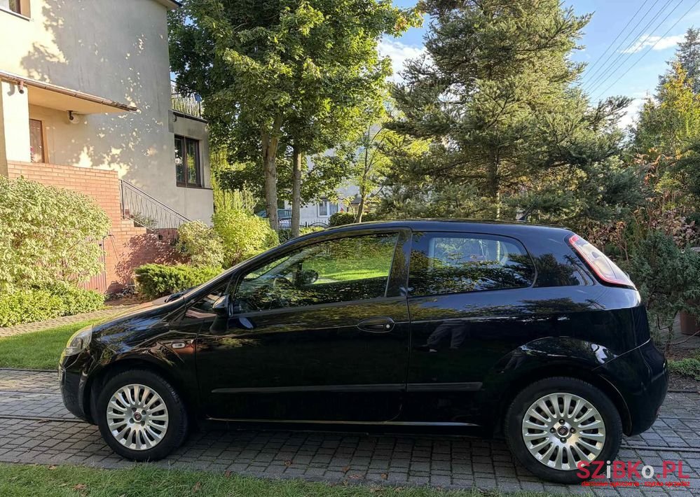 2011' Fiat Punto Evo 1.2 8V Active photo #4