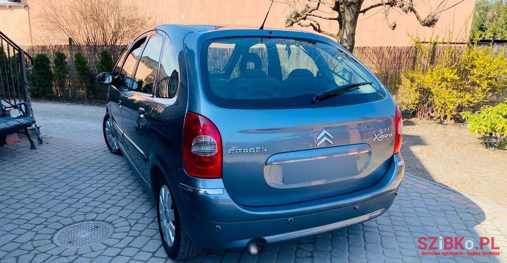 2007' Citroen Xsara Picasso photo #5