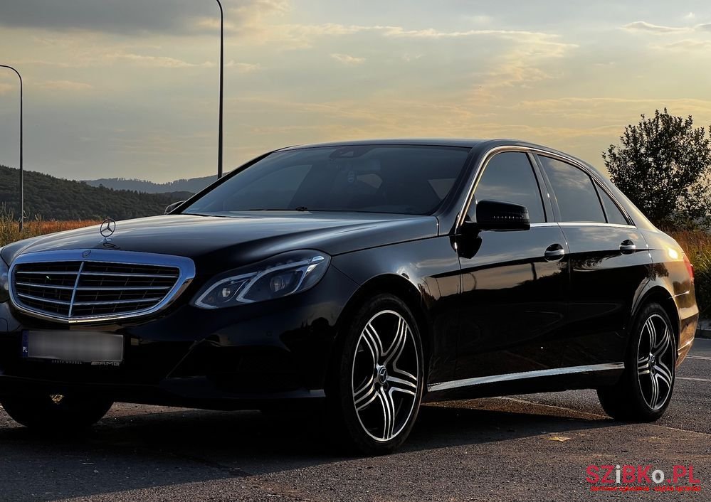 2013' Mercedes-Benz E-Class photo #2