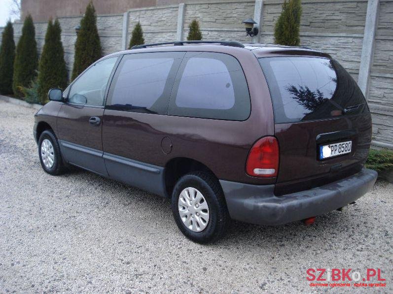 1996' Chrysler Voyager photo #1