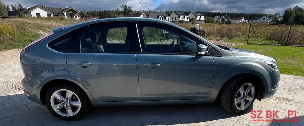 2009' Ford Focus 1.6 16V Ambiente photo #2