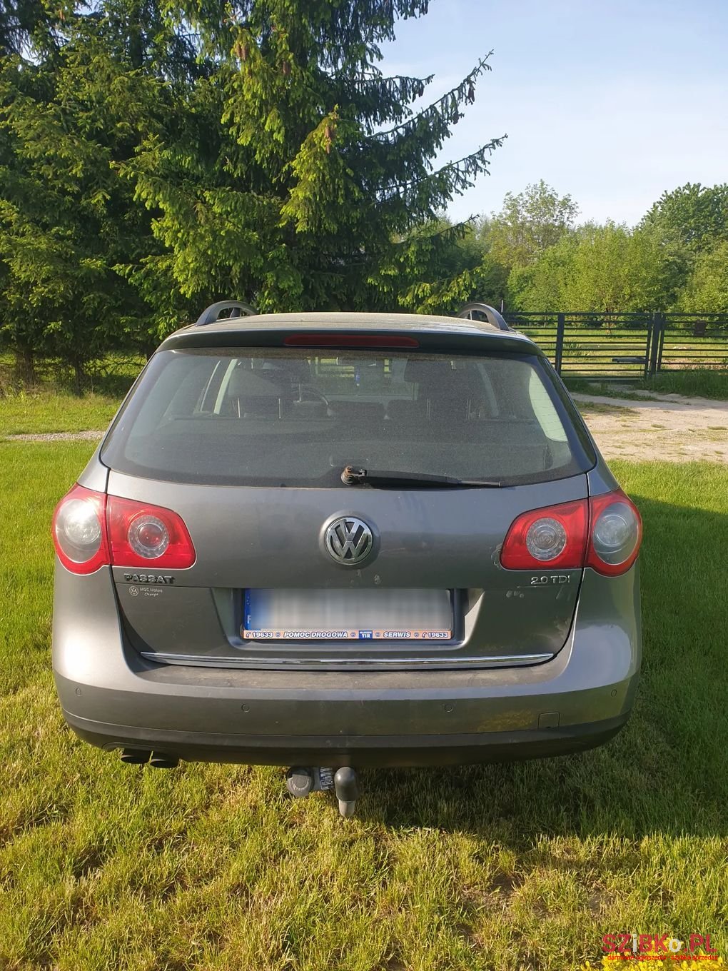 2007' Volkswagen Passat photo #3