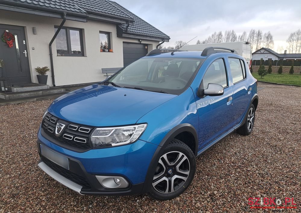 2017' Dacia Sandero Stepway photo #2