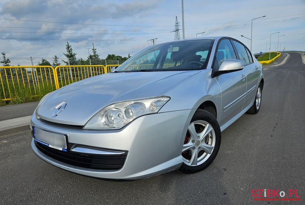 2009' Renault Laguna photo #3