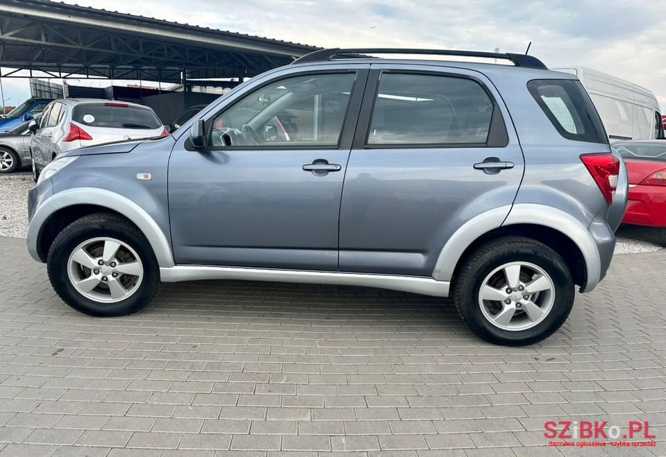 2009' Daihatsu Terios photo #3