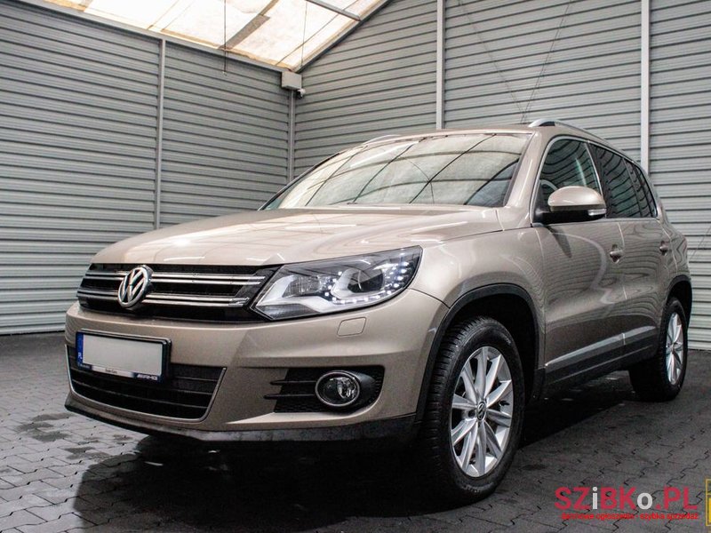 2012' Volkswagen Tiguan photo #1